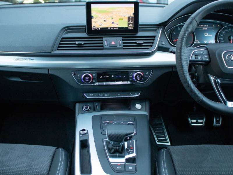 Audi Q5   Registered:2018(68)