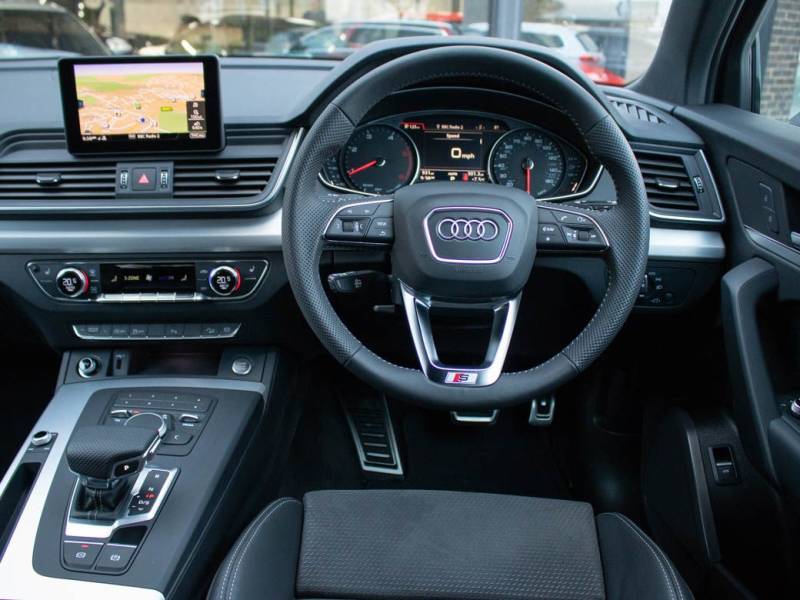 Audi Q5   Registered:2018(68)