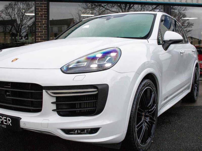 Porsche Cayenne   Registered:2017(66)