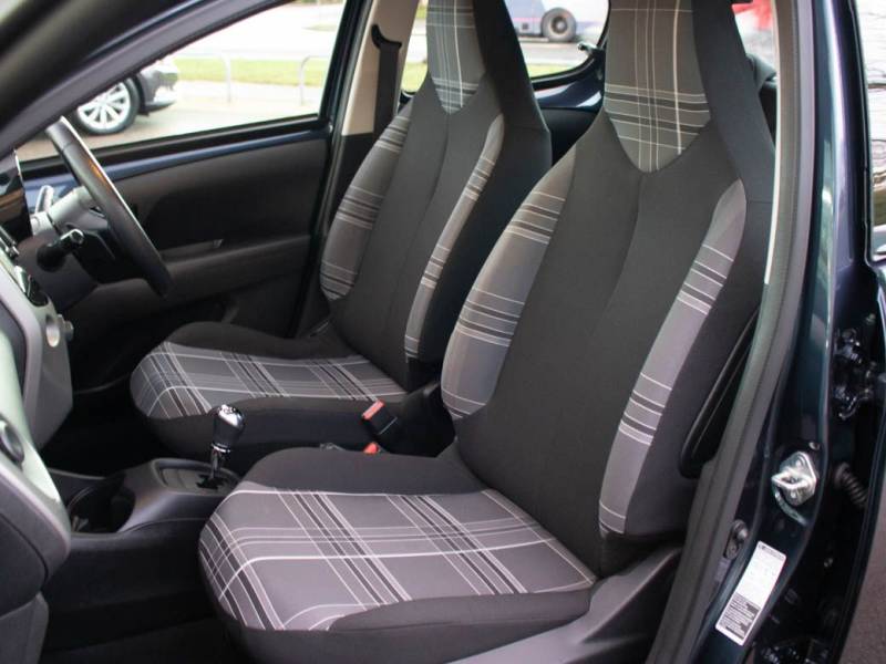 Peugeot 108   Registered:2017(17)