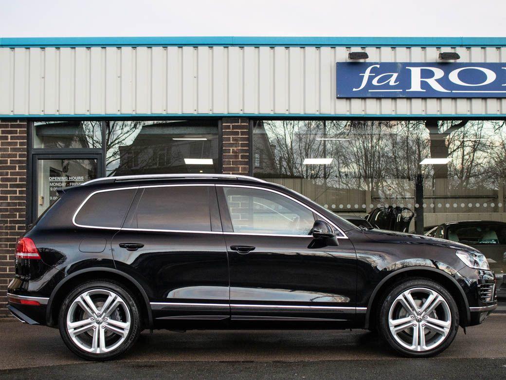 Volkswagen Touareg 3.0 V6 TDI BMT R Line Plus Auto 262ps Estate Diesel Deep Black Pearl