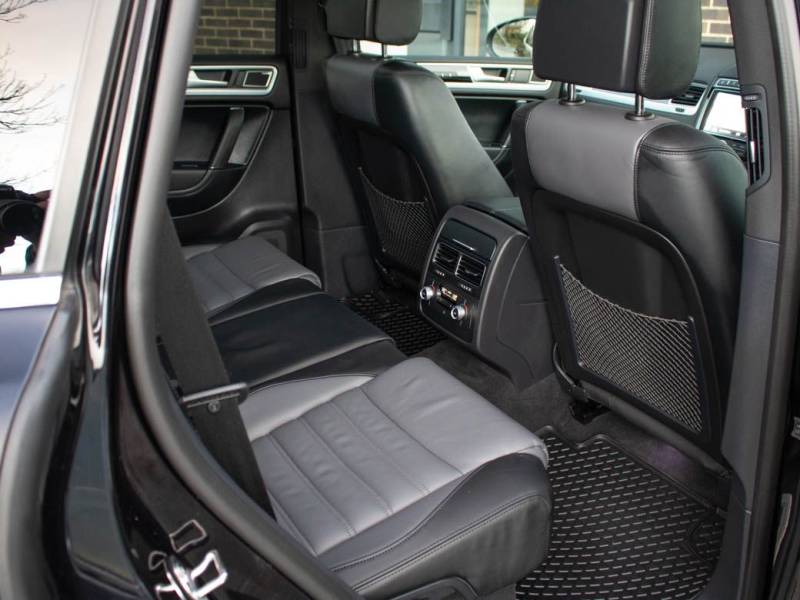 Volkswagen Touareg   Registered:2016(66)