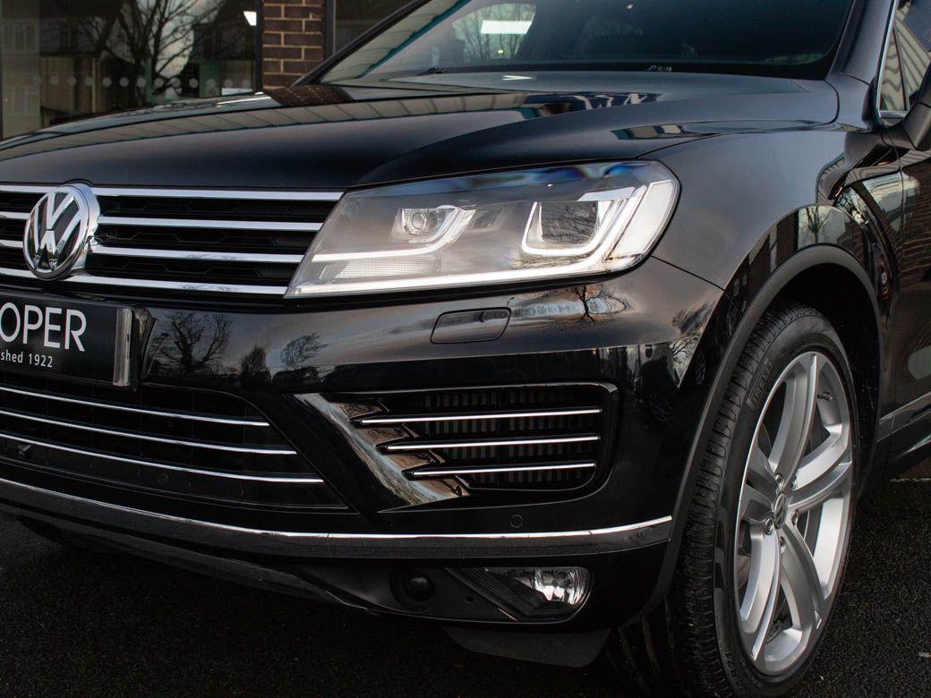 Volkswagen Touareg 3.0 V6 TDI BMT R Line Plus Auto 262ps Estate Diesel Deep Black Pearl