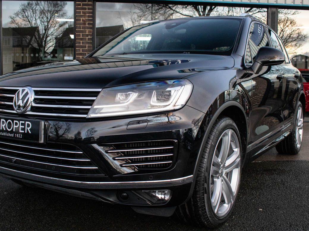 Volkswagen Touareg 3.0 V6 TDI BMT R Line Plus Auto 262ps Estate Diesel Deep Black Pearl