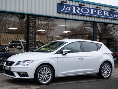 SEAT Leon 1.0 TSI SE Dynamic 115ps Hatchback Petrol White