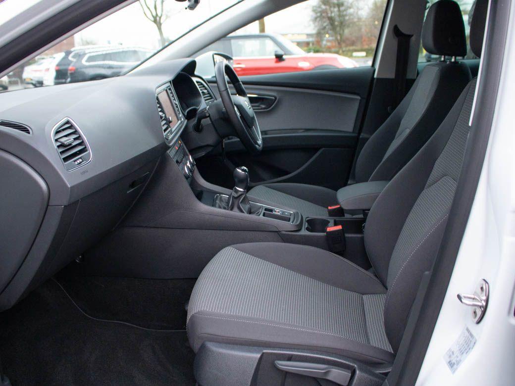 SEAT Leon 1.0 TSI SE Dynamic 115ps Hatchback Petrol White