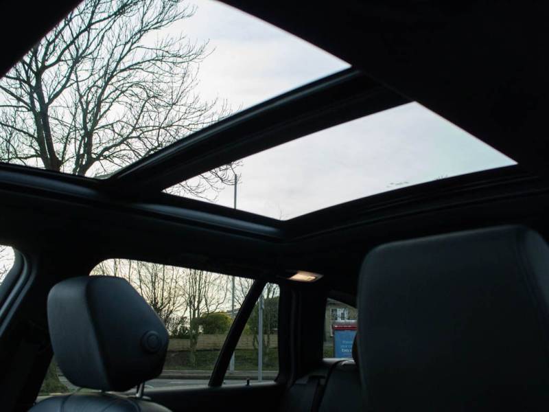 BMW 3 Series   Registered:2018(18)