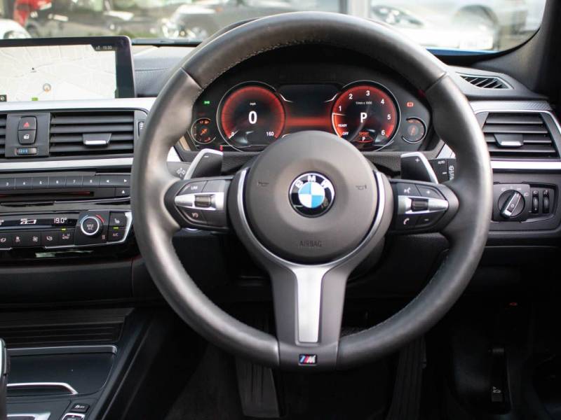 BMW 3 Series   Registered:2018(18)