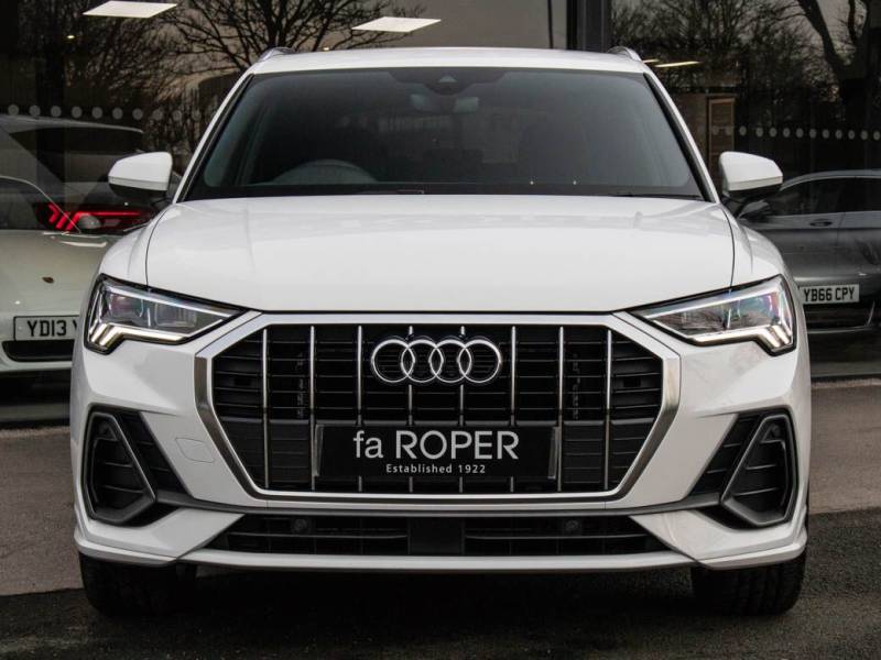 Audi Q3   Registered:2019(19)