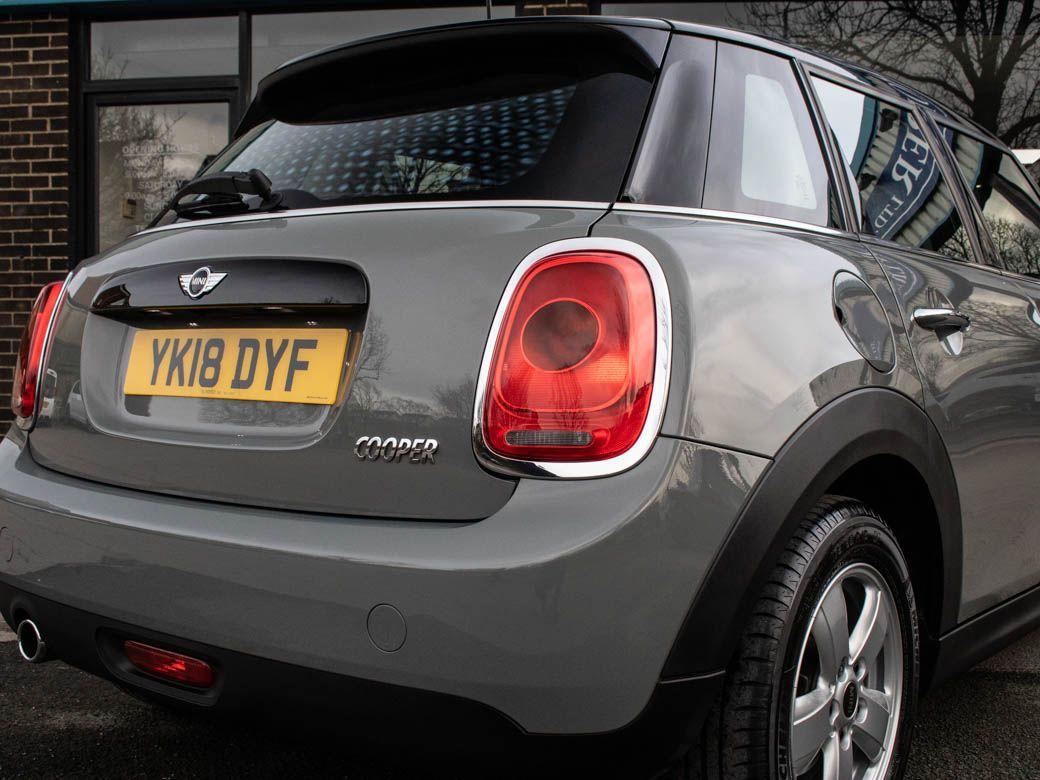 Mini Hatchback 1.5 Cooper 5 door Hatchback Petrol Moonwalk Grey Metallic