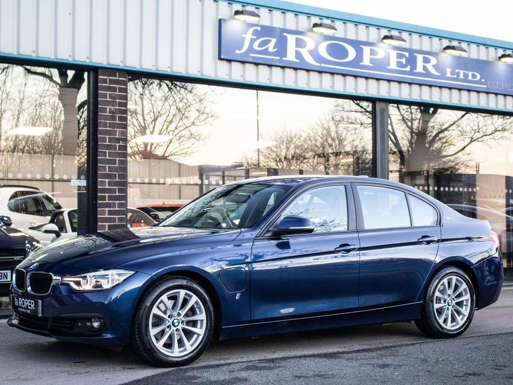 BMW 3 Series 2.0 330e SE Auto PHEV Saloon Petrol / Electric Hybrid Mediterranean Blue Metallic