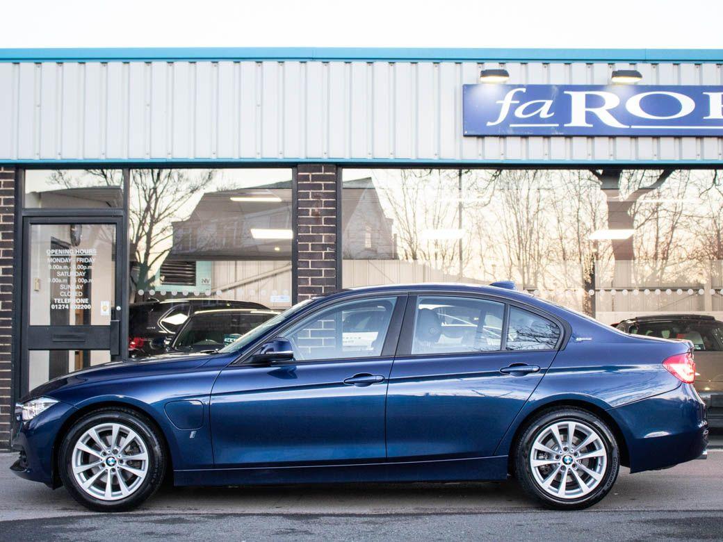 BMW 3 Series 2.0 330e SE Auto PHEV Saloon Petrol / Electric Hybrid Mediterranean Blue Metallic