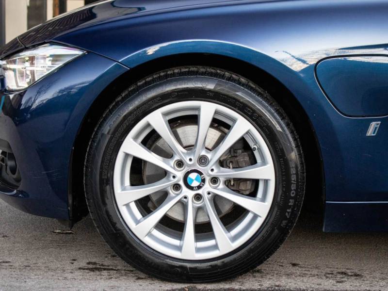 BMW 3 Series   Registered:2017(67)