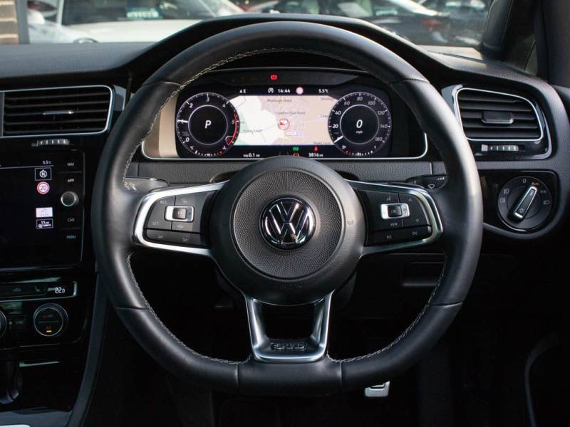 Volkswagen Golf   Registered:2019(19)