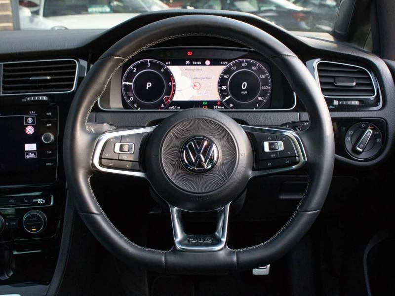Volkswagen Golf   Registered:2019(19)