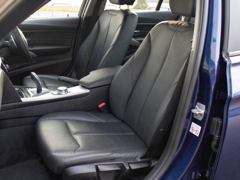 BMW 3 Series   Registered:2017(67)