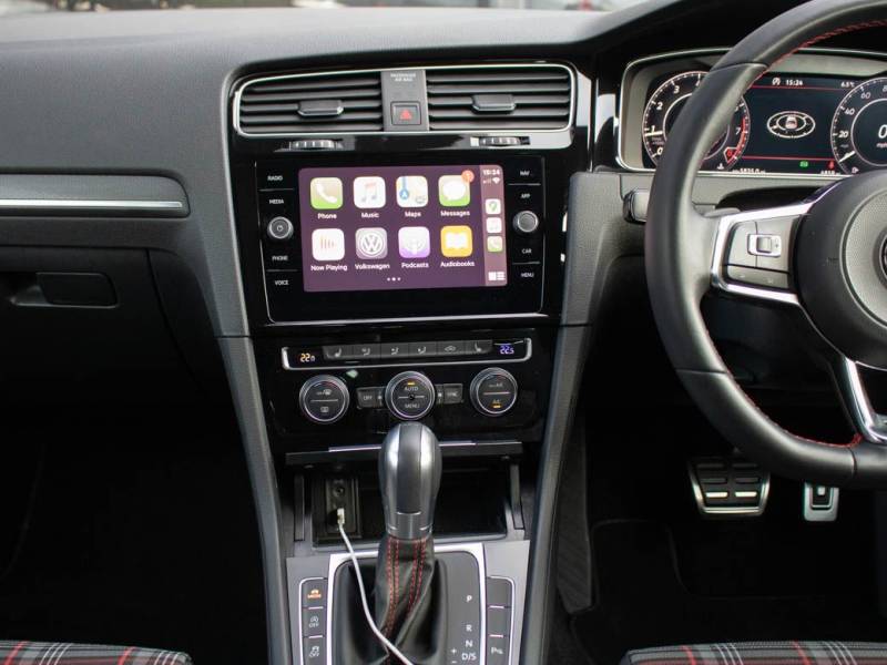 Volkswagen Golf   Registered:2018(68)