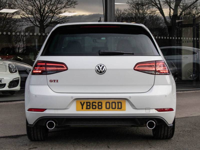 Volkswagen Golf   Registered:2018(68)