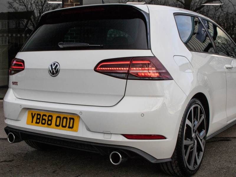 Volkswagen Golf   Registered:2018(68)