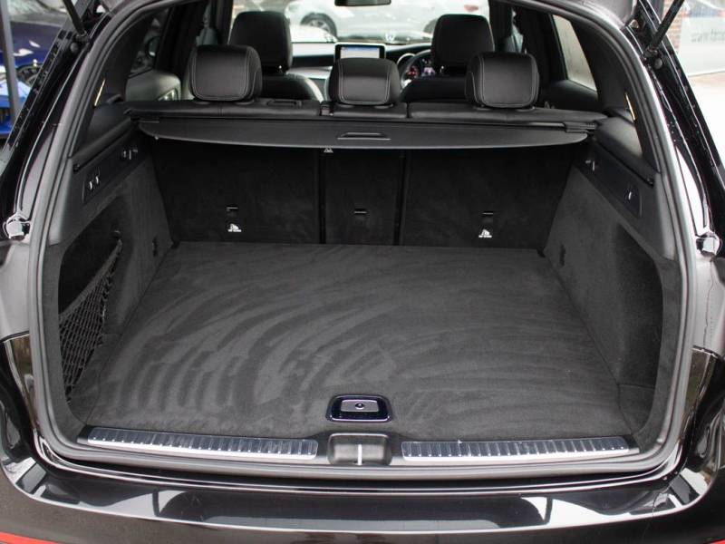 Mercedes Benz GLC   Registered:2017(17)