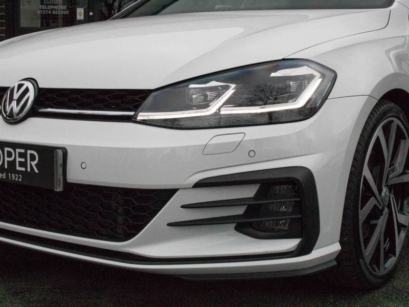 Volkswagen Golf   Registered:2018(18)