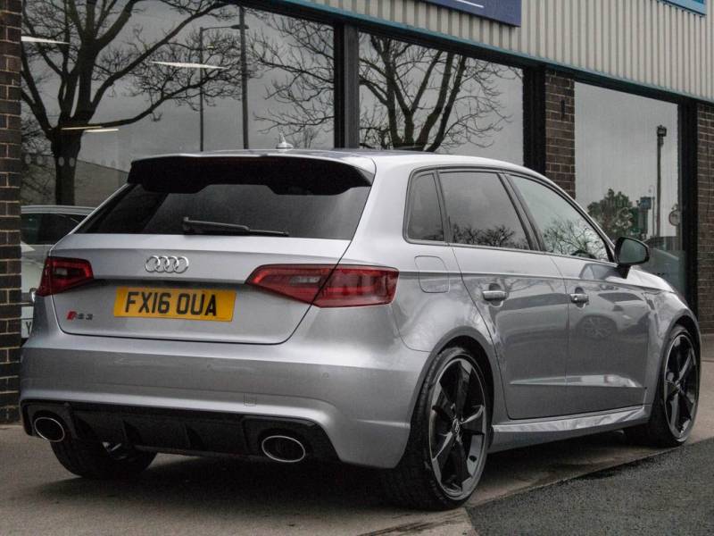 Audi RS3   Registered:2016(16)