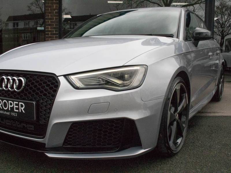 Audi RS3   Registered:2016(16)