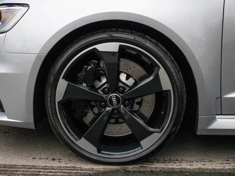 Audi RS3   Registered:2016(16)