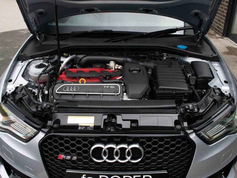 Audi RS3   Registered:2016(16)