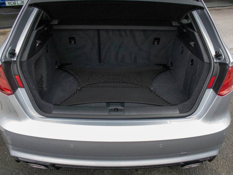 Audi RS3   Registered:2016(16)