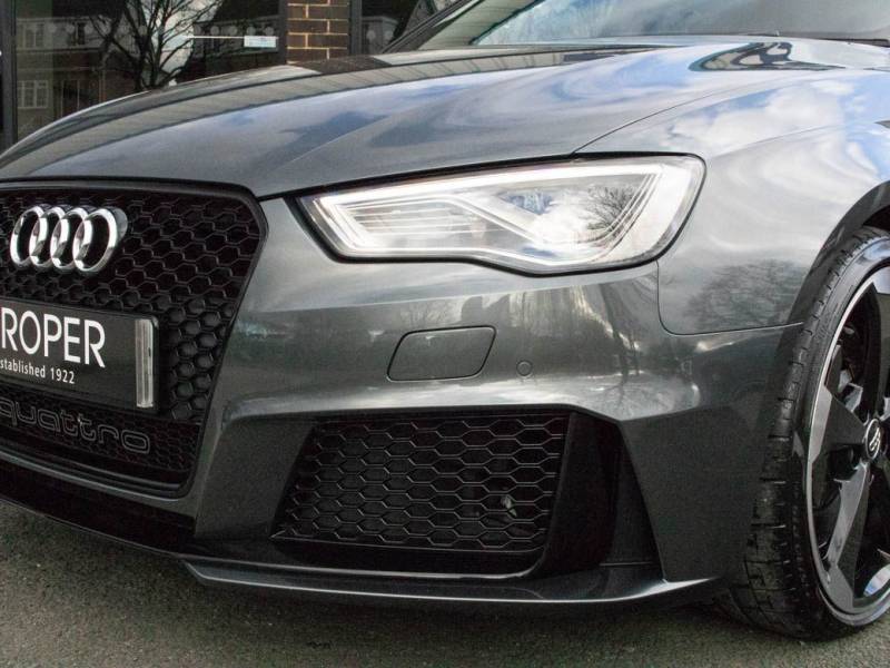 Audi RS3   Registered:2016(16)