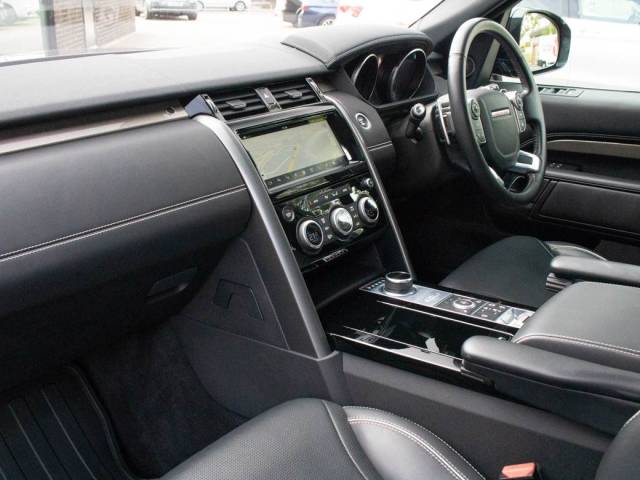 2017 Land Rover Discovery 3.0 TD V6 HSE Luxury Auto