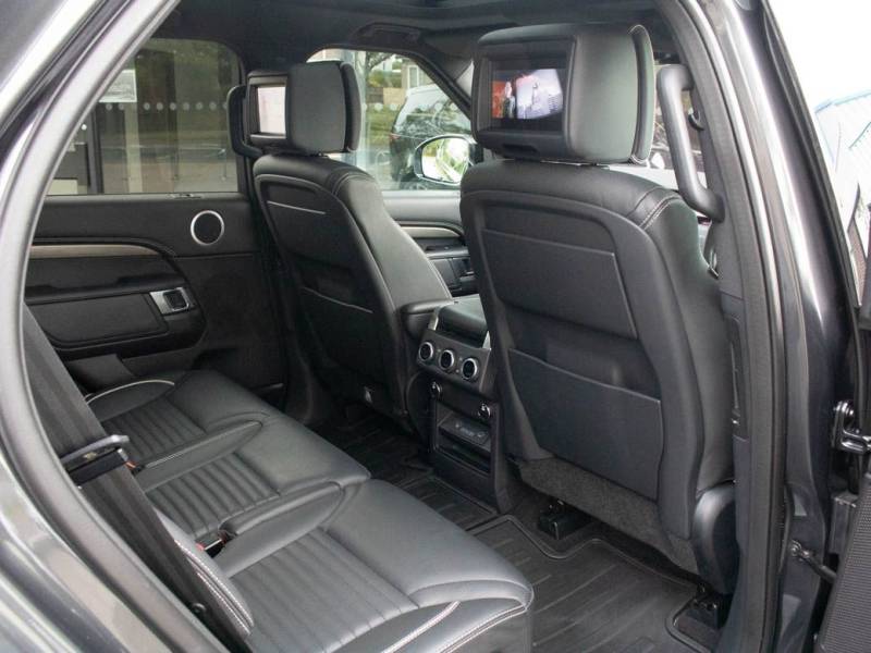 Land Rover Discovery   Registered:2017(17)