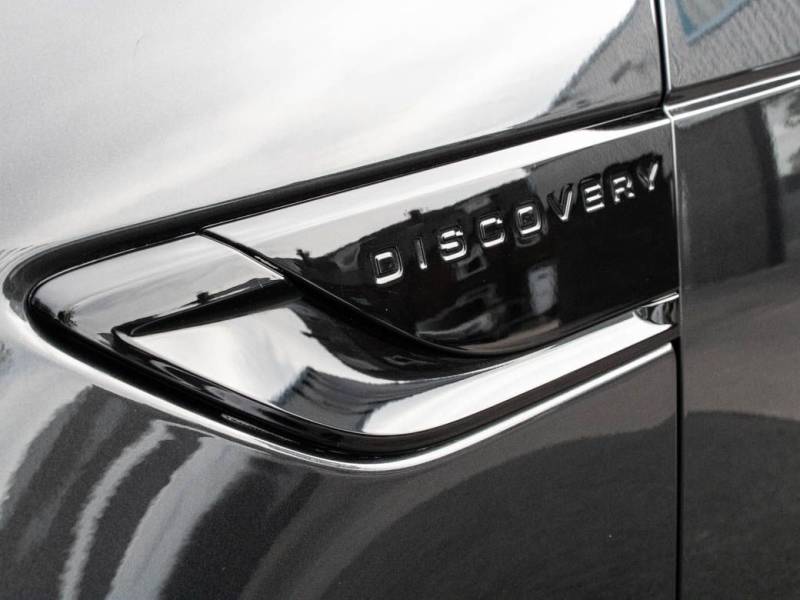 Land Rover Discovery   Registered:2017(17)