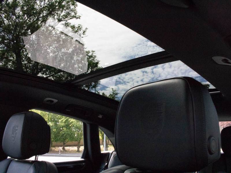 Porsche Macan   Registered:2016(16)