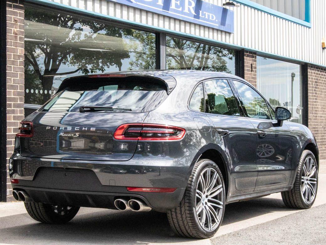 Porsche Macan 3.0 V6 S Diesel PDK Estate Diesel Volcano Grey Metallic