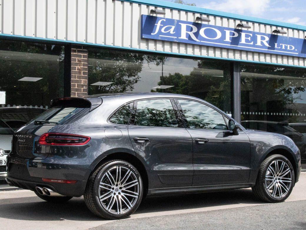 Porsche Macan 3.0 V6 S Diesel PDK Estate Diesel Volcano Grey Metallic