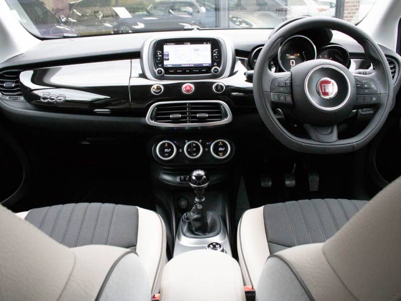 Fiat 500x   Registered:2016(16)