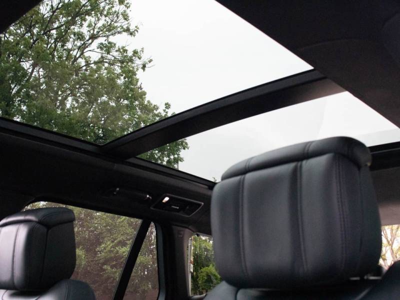 Land Rover Range Rover   Registered:2018(18)