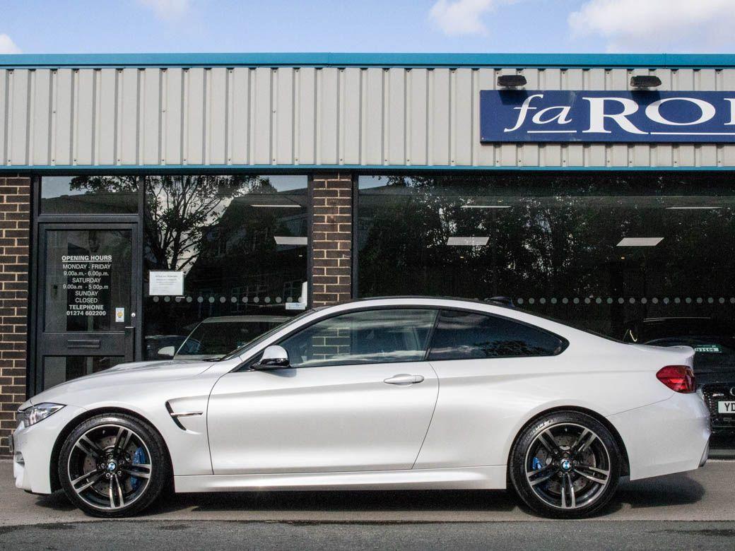 BMW M4 3.0 M4 Coupe DCT Coupe Petrol Mineral White Metallic