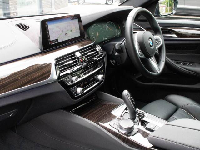 2018 BMW 5 Series 2.0 520d xDrive M Sport Plus Pack Auto
