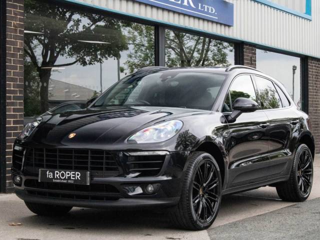 Porsche Macan 3.0 V6 S Diesel PDK Estate Diesel Jet Black Metallic