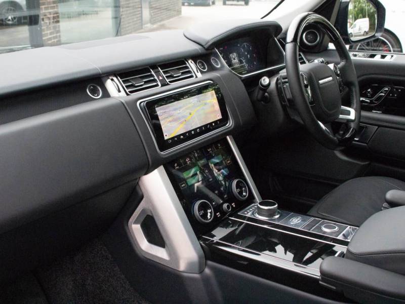 Land Rover Range Rover   Registered:2018(18)