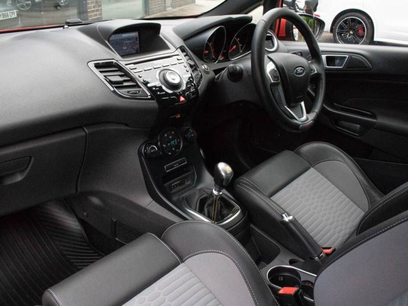 Ford Fiesta   Registered:2015(65)