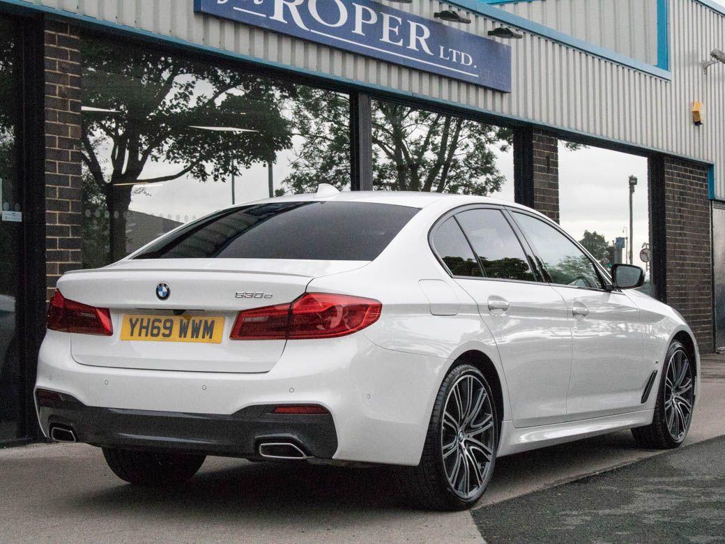 BMW 5 Series 2.0 530e xDrive M Sport Plus Pack Auto Saloon Petrol / Electric Hybrid Alpine White
