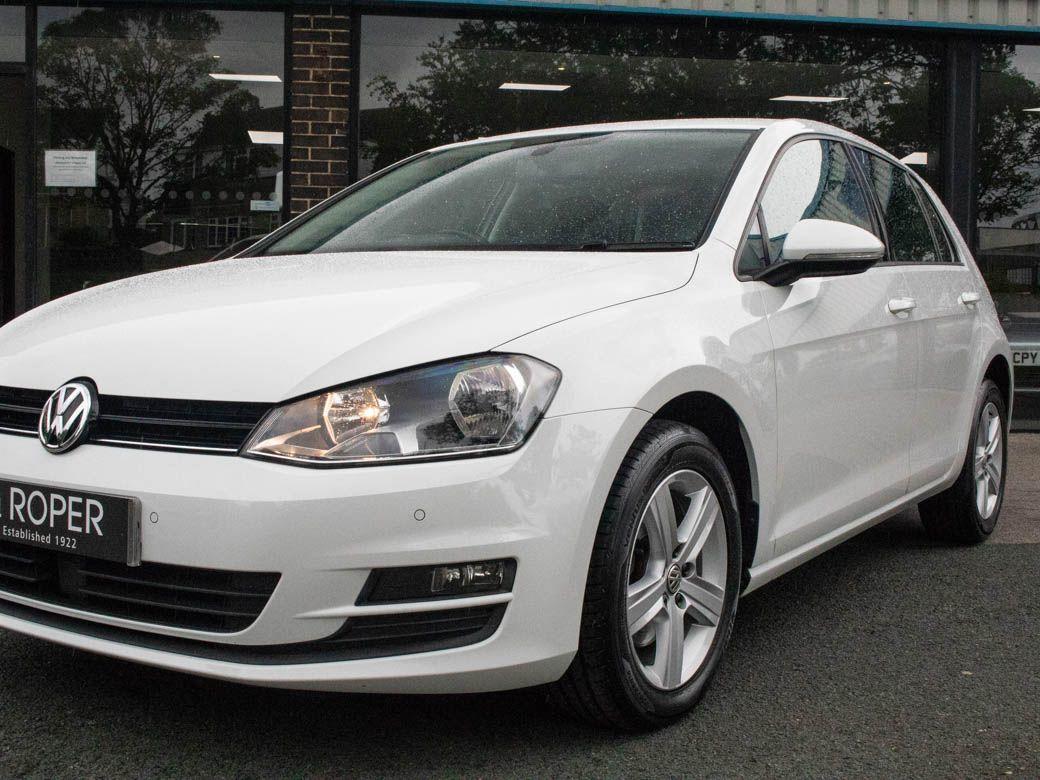 Volkswagen Golf 1.6 TDI Match 5 door DSG 110ps Hatchback Diesel Pure White