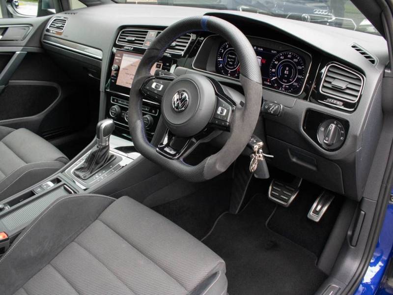 Volkswagen Golf   Registered:2018(18)