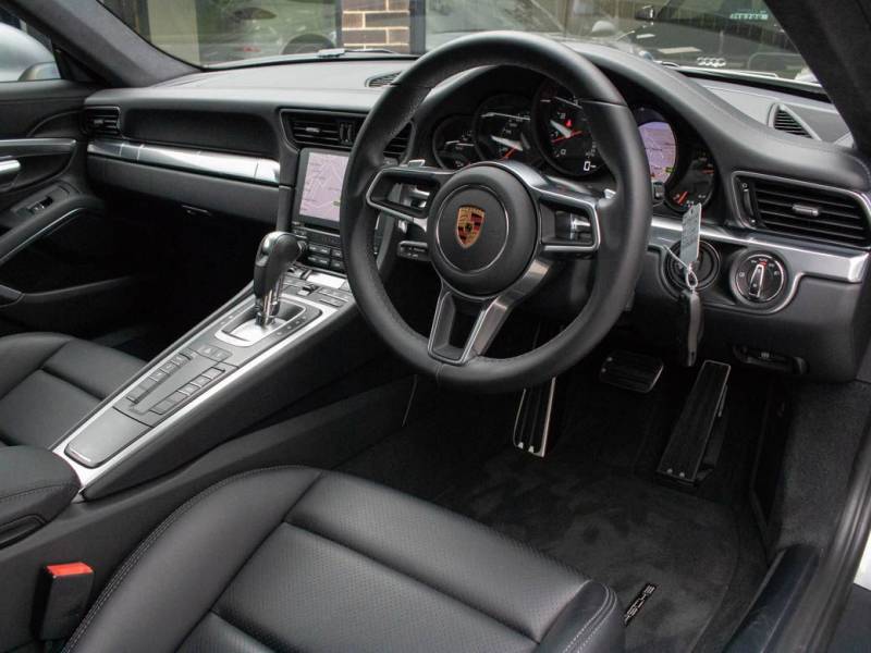 Porsche 911   Registered:2016(16)