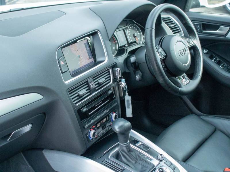 Audi Q5   Registered:2014(64)