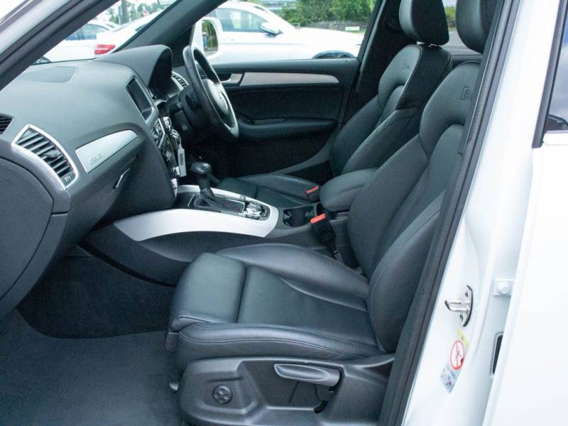 Audi Q5   Registered:2014(64)